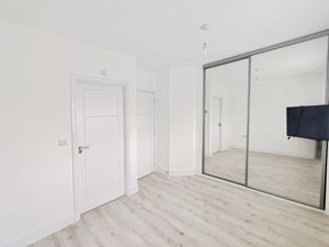 Photo 16- click for photo gallery